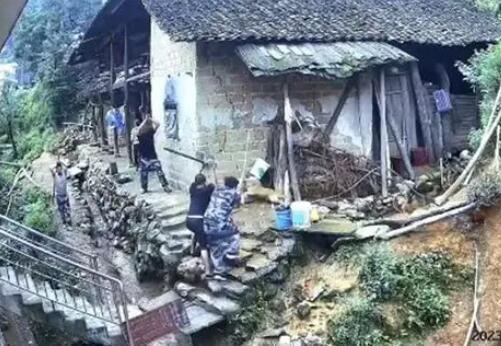 官方回应乡镇多人持棍进村杀狗  内幕曝光简直太意外了