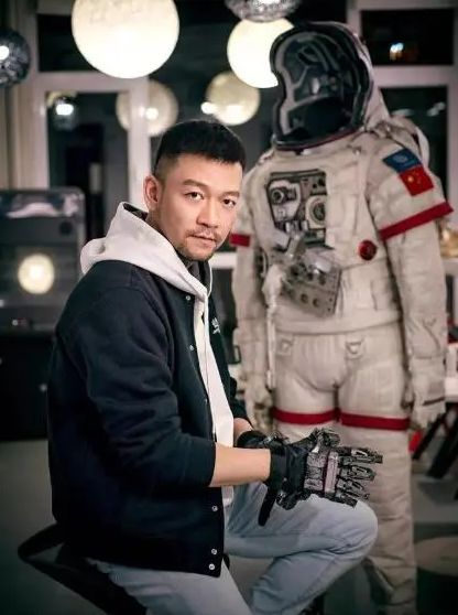 流浪地球导演郭帆用日漫讽刺日本  背后真相让人惊讶万分