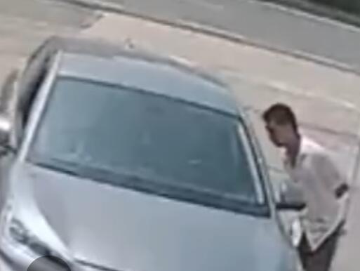 窃贼当场被抓才知道是派出所门口 简直是胆大妄为