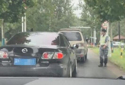 江苏一男子杀害3人 警方正展开抓捕  这到底是怎么回事？