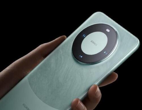 张雪峰发文称已安排上华为Mate60 搓了搓兴奋的小手