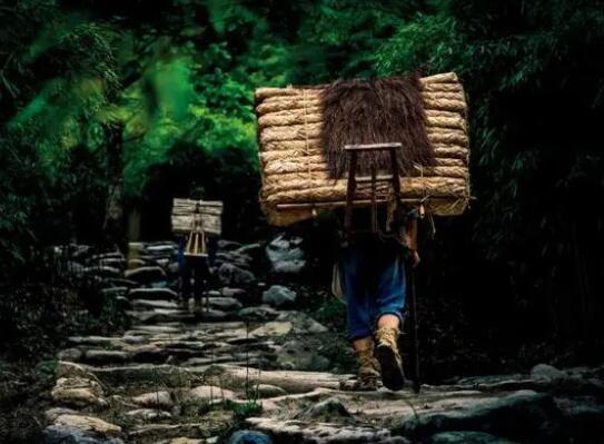 70万个村庄 欠了9000亿?  背后真相实在令人感到惊愕