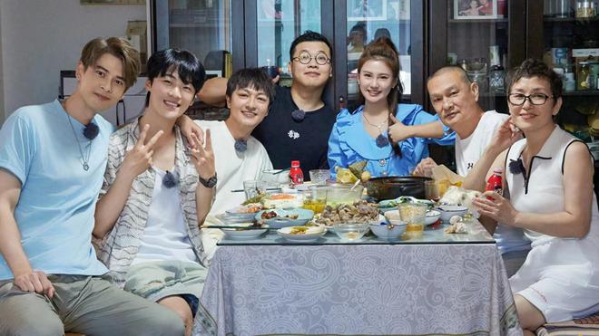 郭品超回山东泰安寻亲落泪 背后真相实在令人感到惊愕