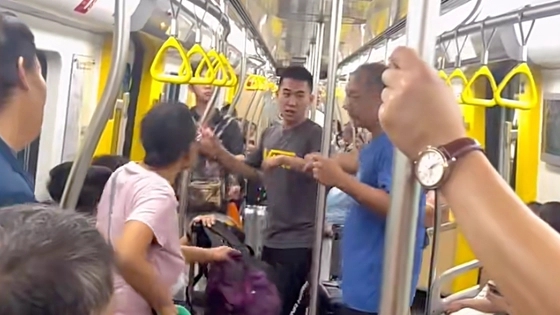 地铁上掌掴大爷的小伙已被找到  背后真相令人感到震惊