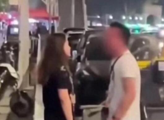 男子指责妻子出轨疯狂捶打自己头部  这到底是怎么回事？